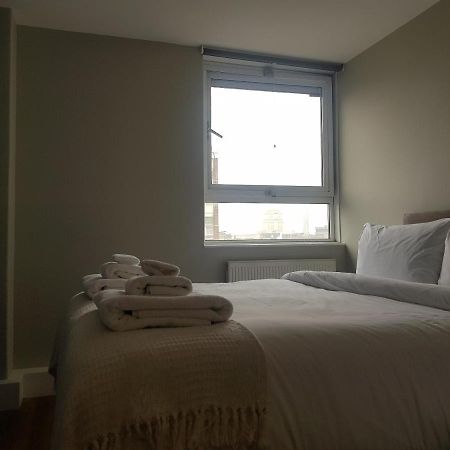 Beautiful 3-Bedroom Flat With Stunning Views London Luaran gambar
