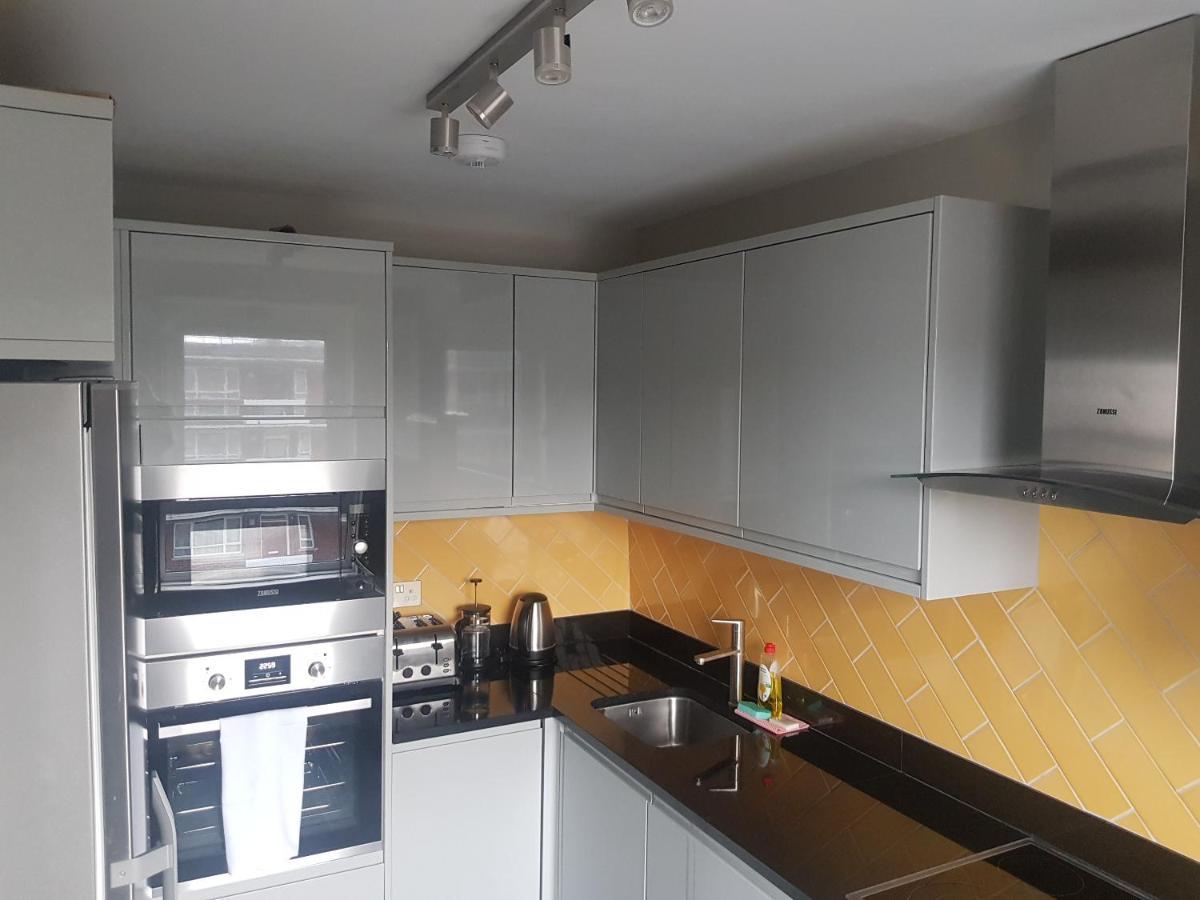 Beautiful 3-Bedroom Flat With Stunning Views London Luaran gambar