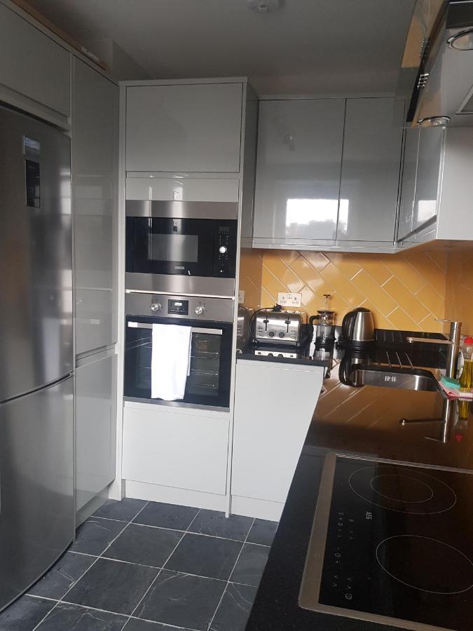 Beautiful 3-Bedroom Flat With Stunning Views London Luaran gambar